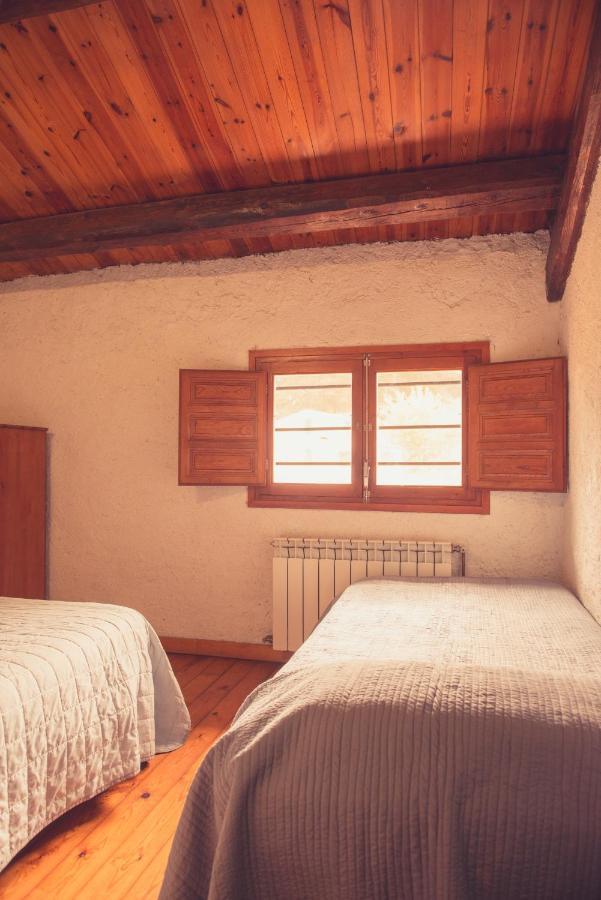 Complex Rural Can Caubet Berga Bagian luar foto