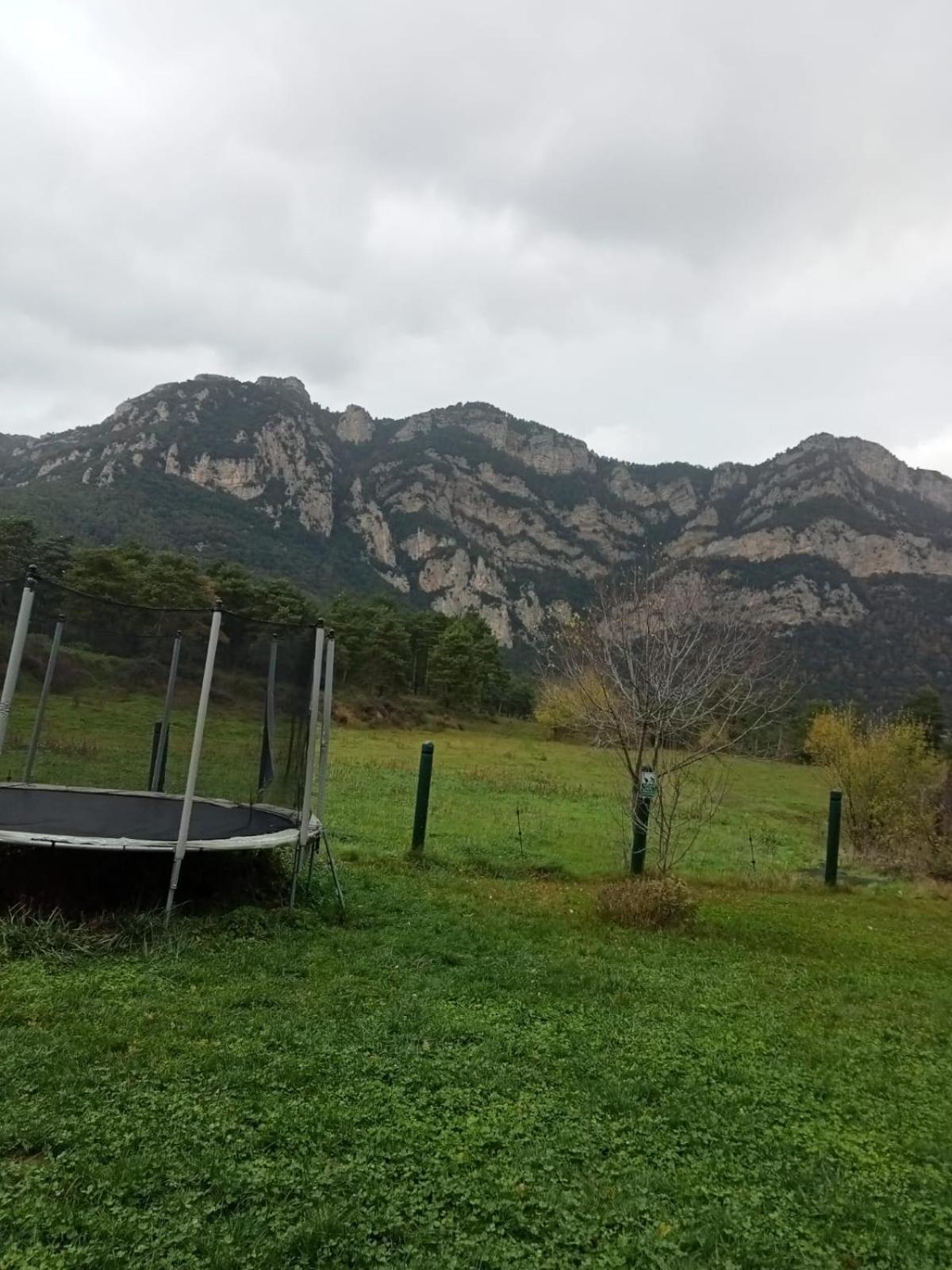 Complex Rural Can Caubet Berga Bagian luar foto