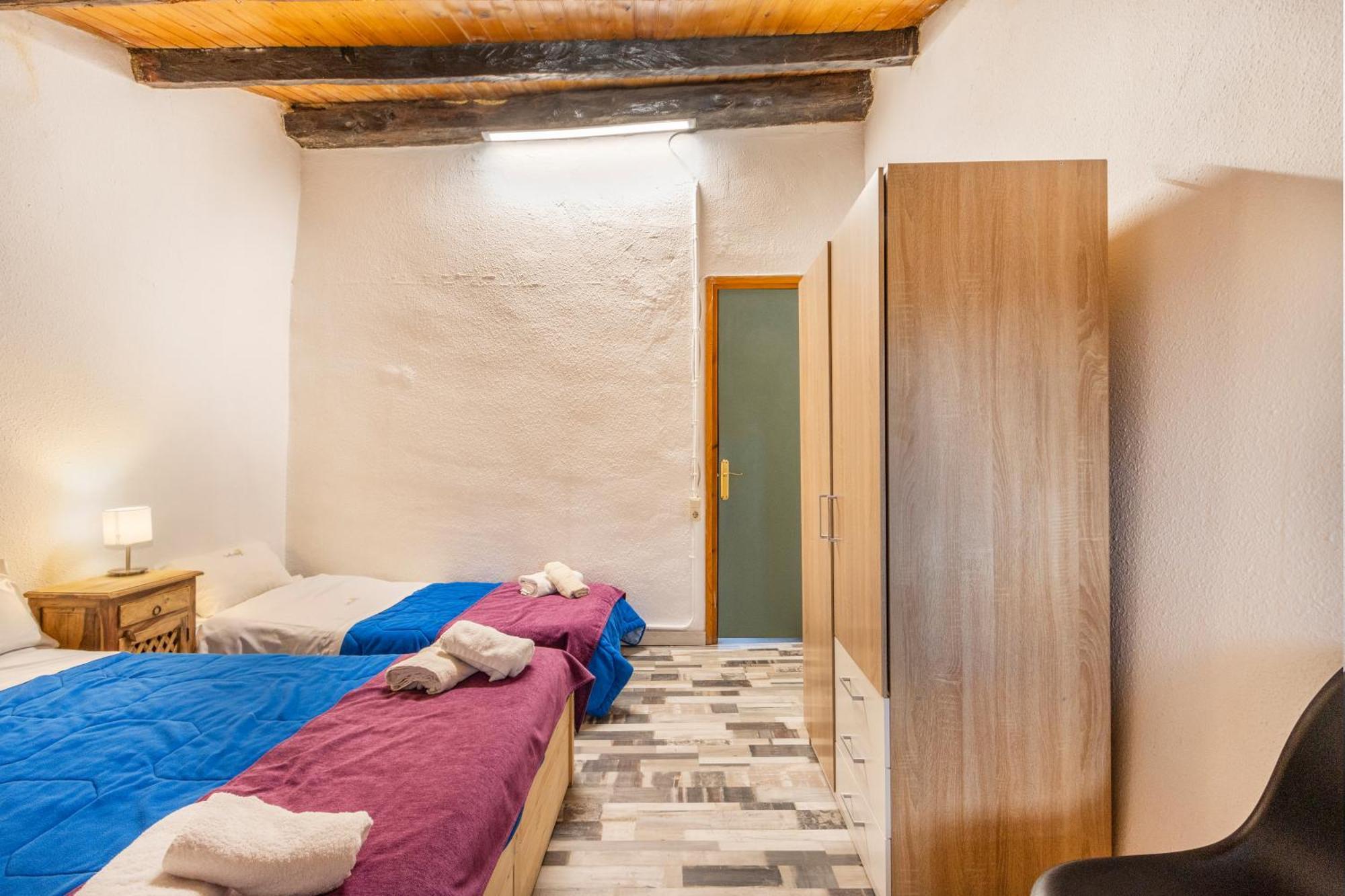 Complex Rural Can Caubet Berga Bagian luar foto
